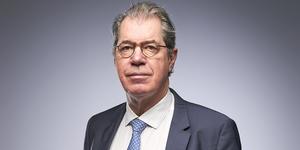 Dr. Luc Vanden Berghe